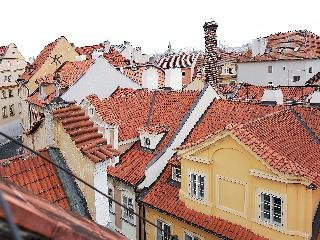 OREA Place Charles Bridge