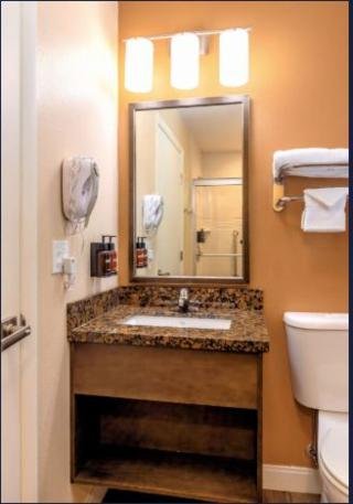 Boulder University Inn