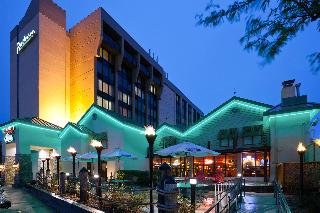Radisson Milwaukee West