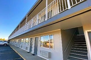 Budget Inn