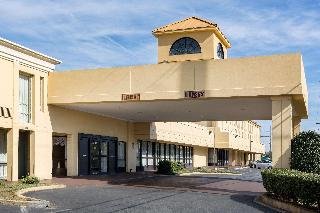 Quality Inn Near Joint Base Andrews-Washington Area