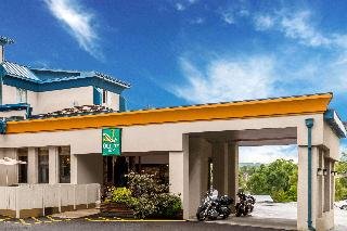 Quaint Inn & Suites