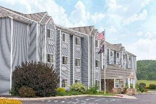 Microtel Inn & Suites by Wyndham Hazelton/Bruceton Mills