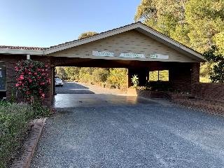 Kingswood Motel & Apartments