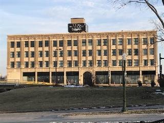 Ariel Broadway Hotel by Cobblestone