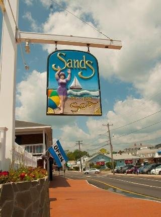 Sands by the Sea York Beach
