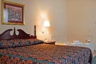 Collins Inn & Suites