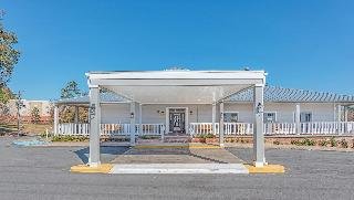 Seven Hills Suites