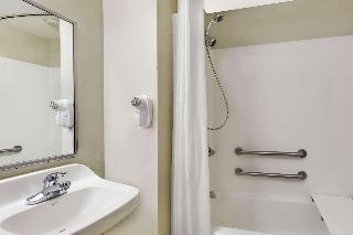 Microtel Inn & Suites by Wyndham Tuscaloosa Near University