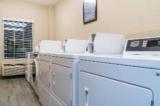 Heritage Place Hotel and Suites