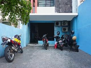 OYO 91553 Lautze Raya Residence