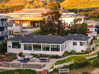 The Tides Oceanview Inn & Cottages