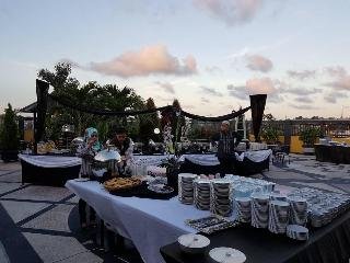 Her Hotel & Trade Center Balikpapan
