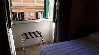 Crosti Hotel & Residence