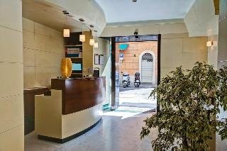 Crosti Hotel & Residence