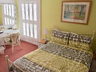 Derrin Guest House