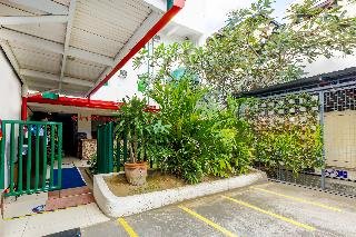 City Smiles Apartelle by OYO Rooms
