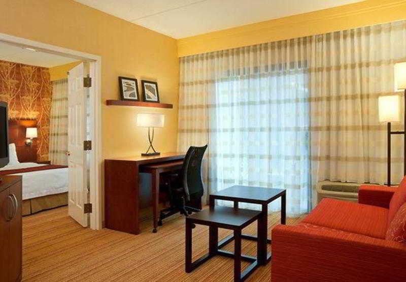 Sonesta Select Boston Stoughton