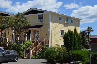 The Bruce Waterfront Apartments