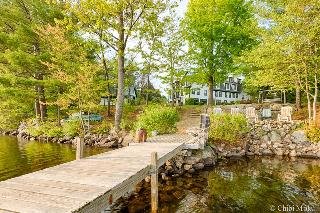 Follansbee Inn