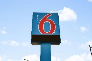 Motel 6 Toronto
