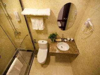 GreenTree Inn Hefei Lujiang Yulongwan Express Hotel
