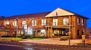 Holbrook Town Centre Motor Inn
