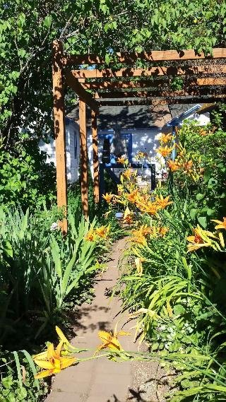Husum's Riverside Bed And Breakfast