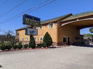 Regency Inn and Suites Galena Park