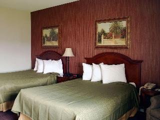 Travelodge by Wyndham Watertown NY