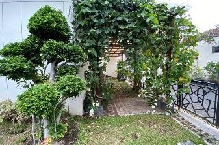 Omah Inap D24 Syariah Nogotirto by Reddoors