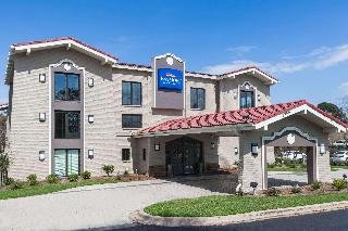 Casa Bella Inn & Suites