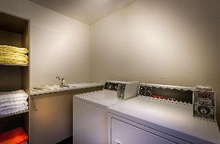 Best Western Plus Travel Inn Carlton