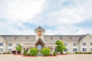 Super 8 by Wyndham Brooklyn