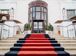 SLS Hotel South Beach