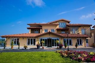 Villa Carolina Golf & Resort