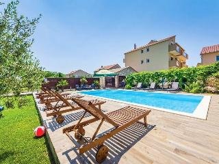 Apartments Mikulic