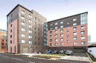 Premier Inn Manchester Salford Central