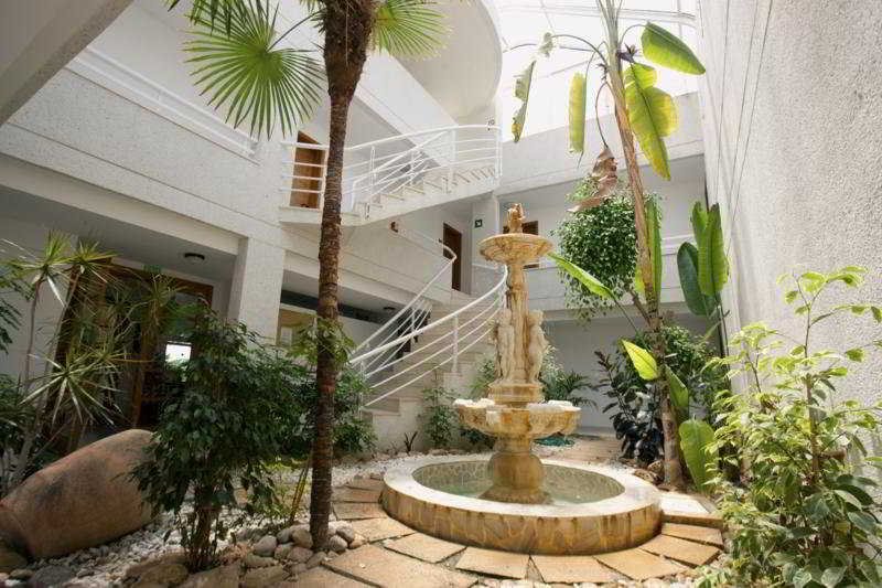Cabot Las Velas Apartments