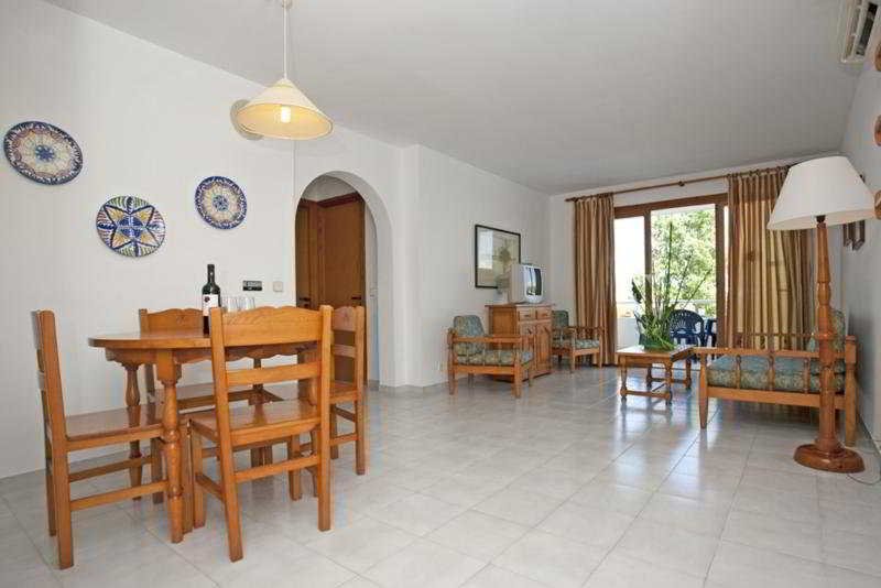 Cabot Las Velas Apartments