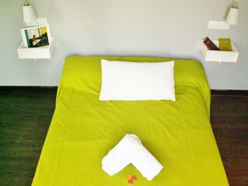 Oasis Backpackers Hostel Toledo
