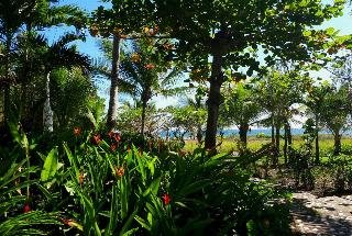 Las Olas Beach Resort