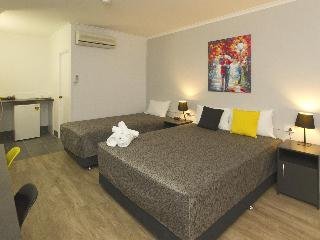 Glenmore Palms Motel