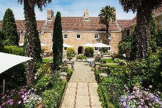 Greenhills Country House Hotel & Restaurant