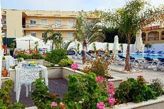 Novochoro Apartments & Villas