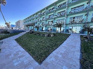 Makai Lodge