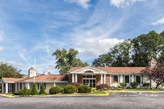 Quality Inn & Suites Hotel West Chester