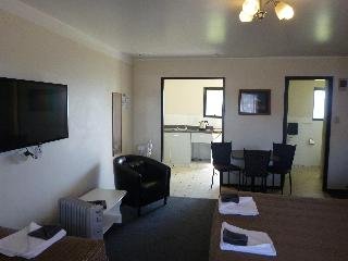 Drury Motor Lodge