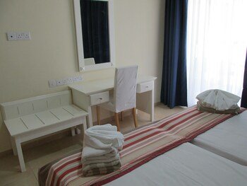 Royal Blue Paphos Hotel & Spa