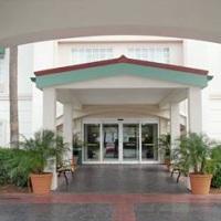 La Quinta Inn & Suites by Wyndham Fort Myers Airport